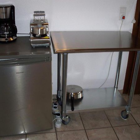 2 Raum Wohnung Крефельд Экстерьер фото