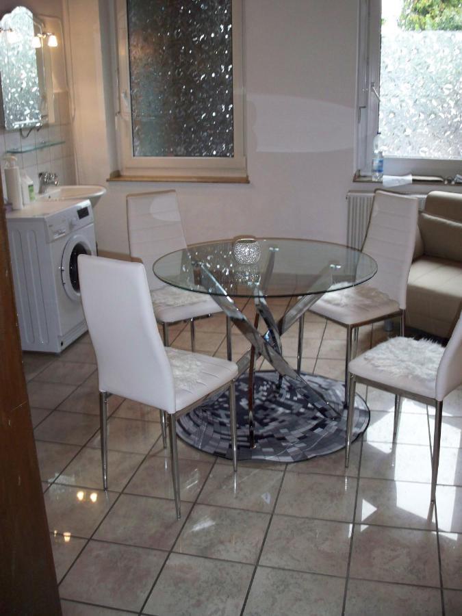 2 Raum Wohnung Крефельд Экстерьер фото