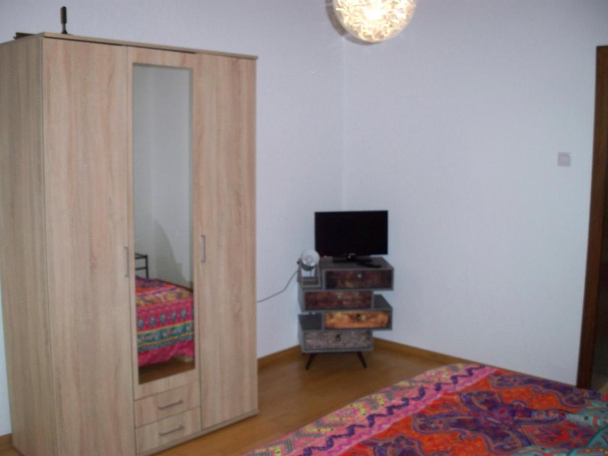 2 Raum Wohnung Крефельд Экстерьер фото